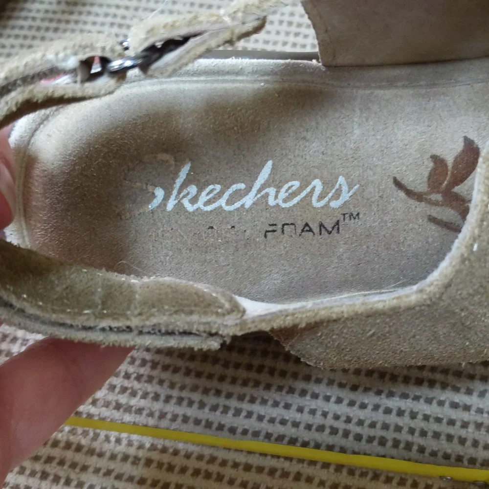Skechers , Parallel Trapezoid, slingback wedge leather beige sandal. 8